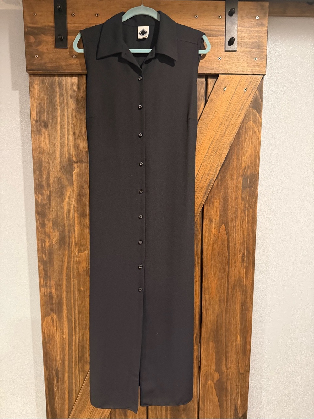 VINTAGE made in USA-Sleeveless Black Maxi Dress with Collar and Buttons size 16w